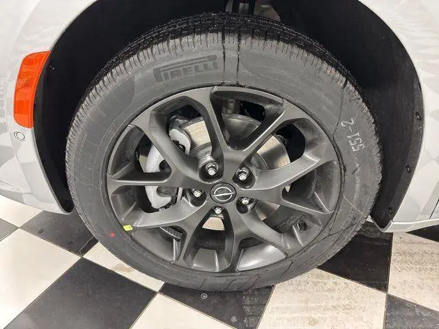 2026 Chrysler Pacifica Select AWD photo 5