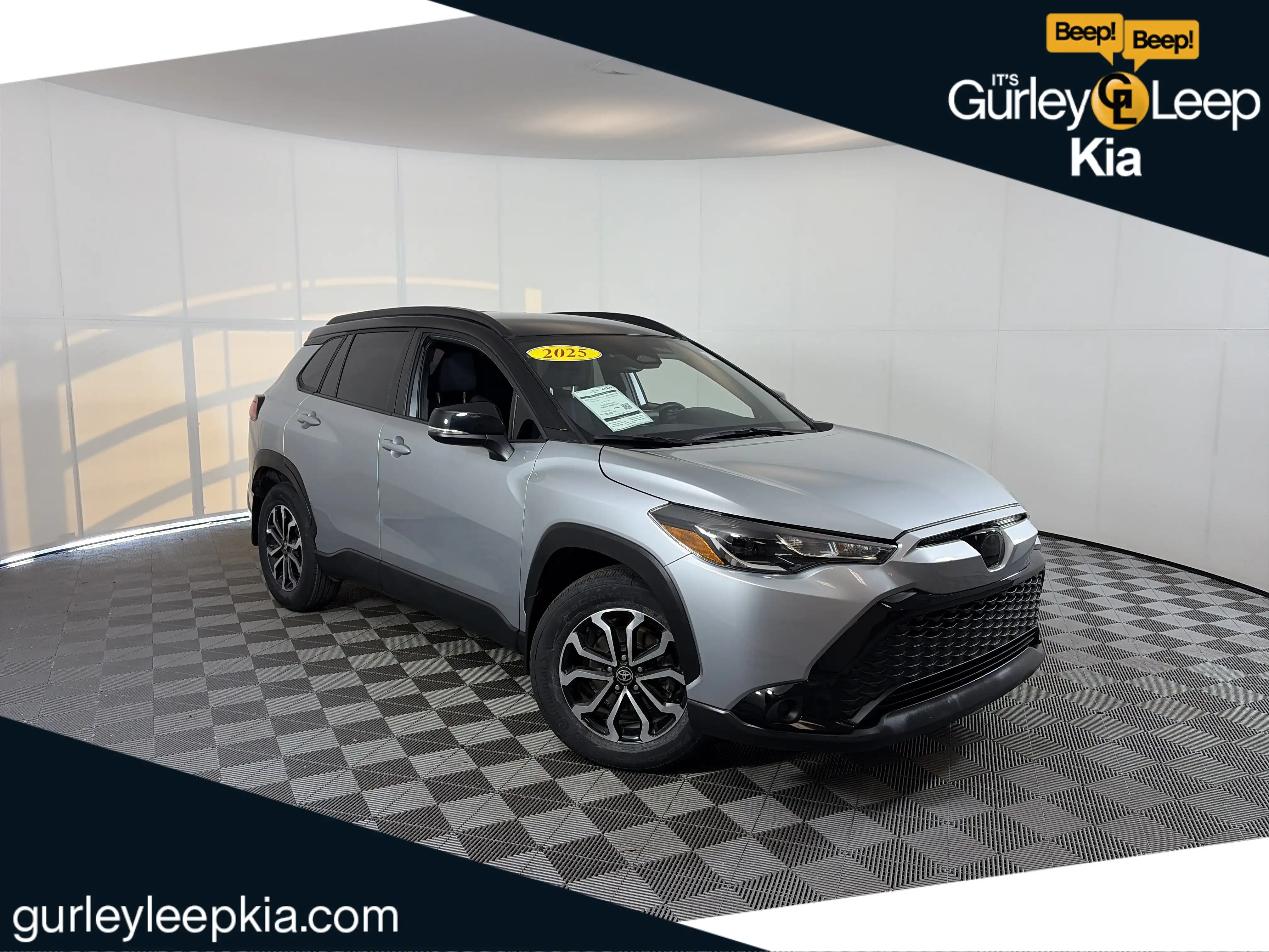 2025 Toyota Corolla Cross Hybrid SE AWD's photo