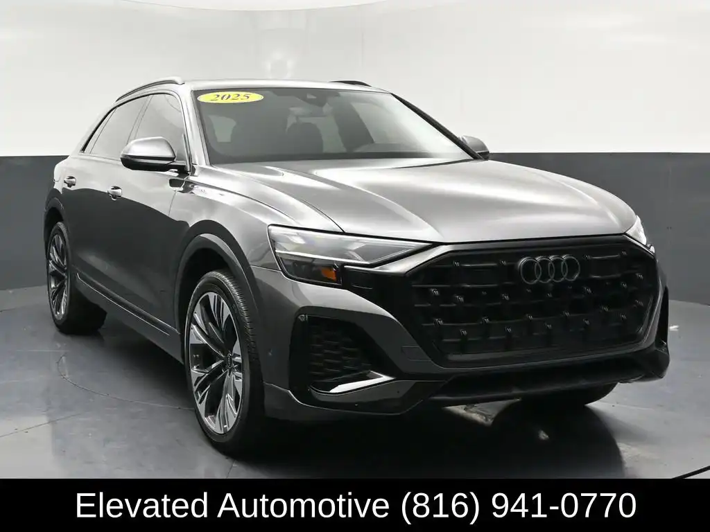 2025 Audi Q8 55 Premium Plus Tiptonic quattro's photo