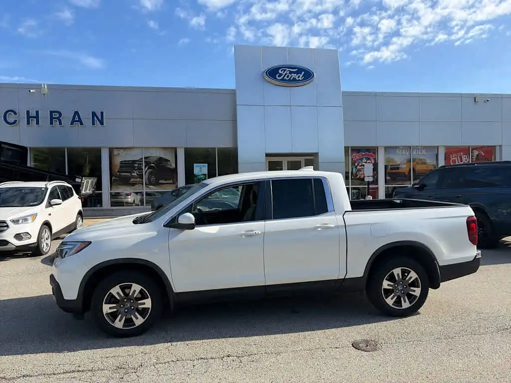 2017 Honda Ridgeline RTL AWD's photo