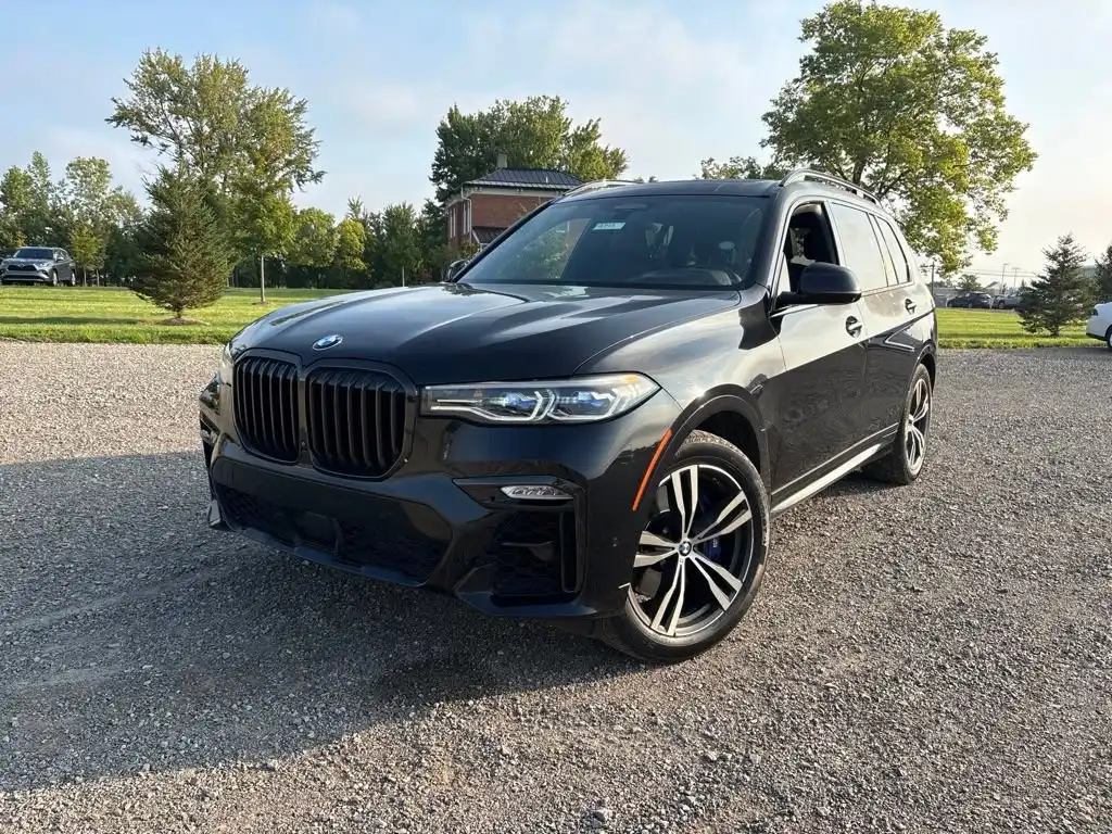 2020 BMW X7 M50i xDrive's photo