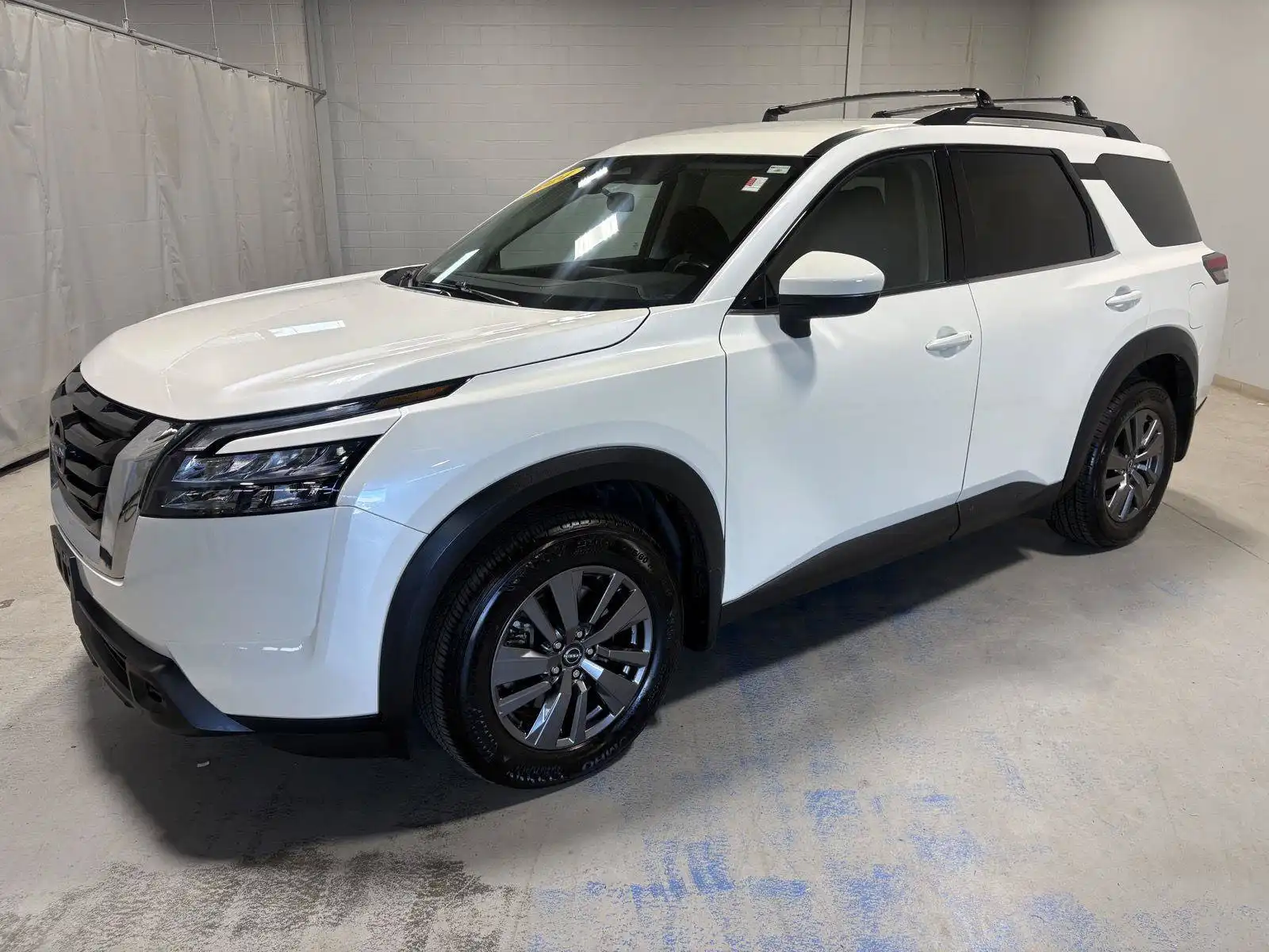 2024 Nissan Pathfinder SV 4WD's photo