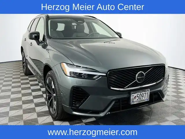 2026 Volvo XC60 T8 Plus Dark AWD's photo