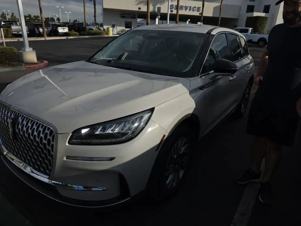 2023 Lincoln Corsair FWD's photo