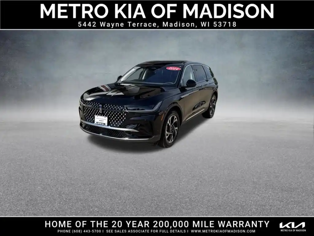 2024 Lincoln Nautilus Premiere AWD's photo