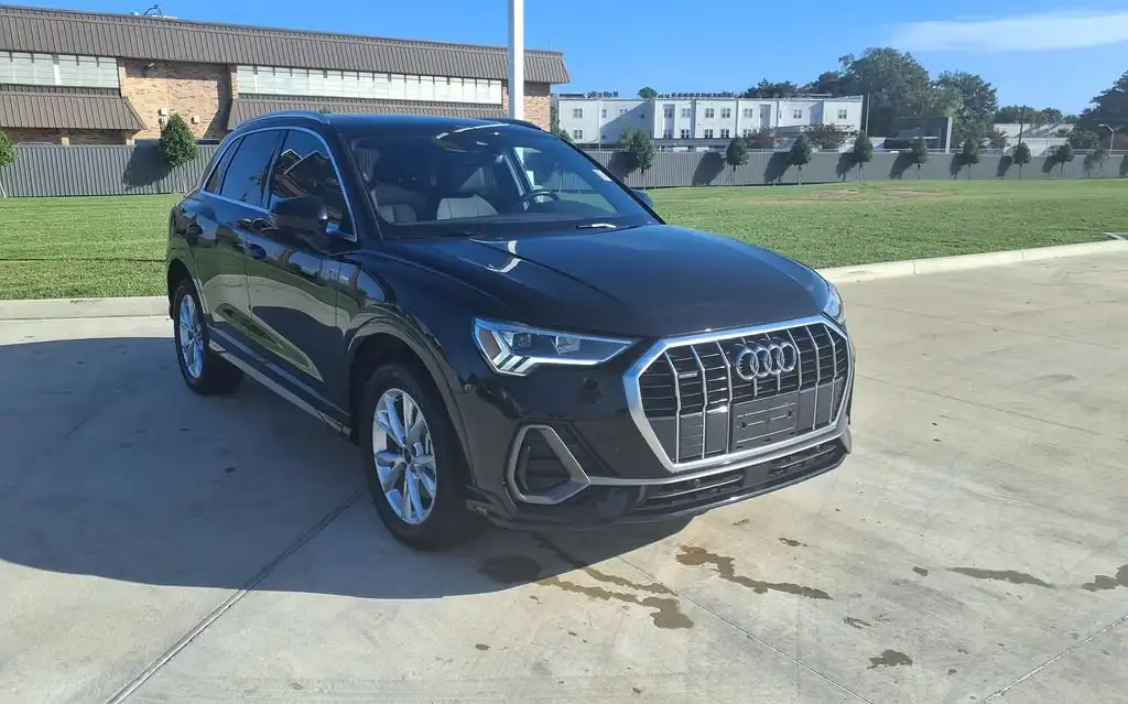 2025 Audi Q3 45 TFSI S Line Premium quattro's photo