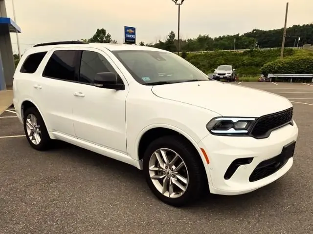 2025 Dodge Durango GT Plus AWD photo 3