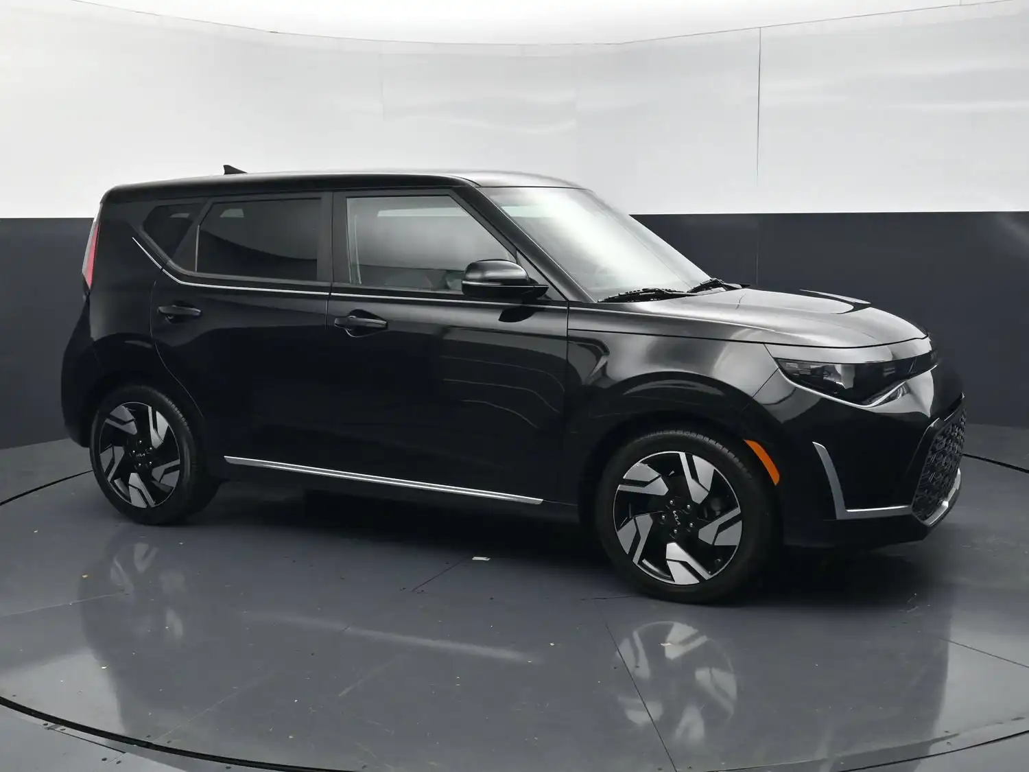 2023 Kia Soul 2.0T GT-Line IVT's photo