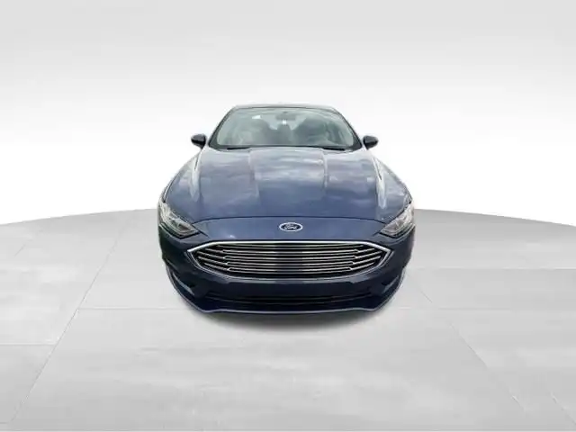 2018 Ford Fusion SE FWD's photo