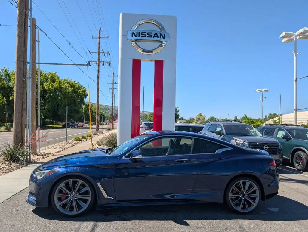 2018 INFINITI Q60 RED SPORT 400's photo