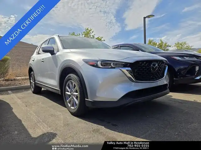 2022 Mazda CX-5 S Preferred package Auto AWD's photo