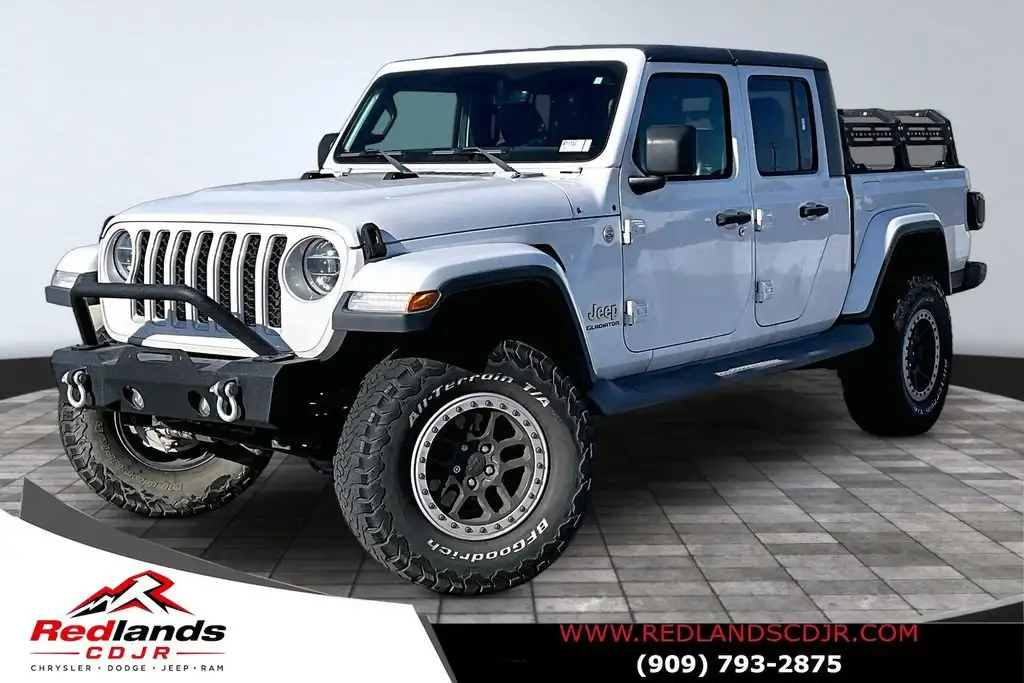 2020 Jeep Gladiator Overland's photo