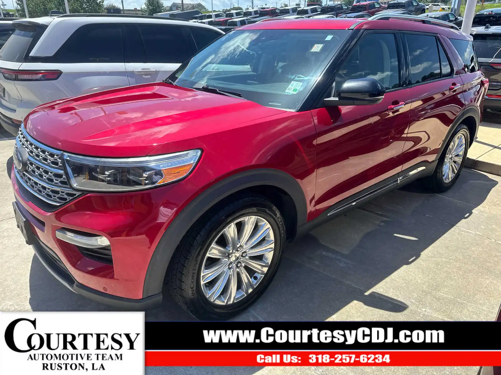 2020 Ford Explorer Limited RWD's photo