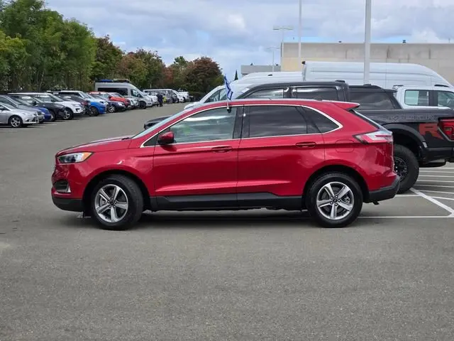 2023 Ford Edge SEL AWD photo 3