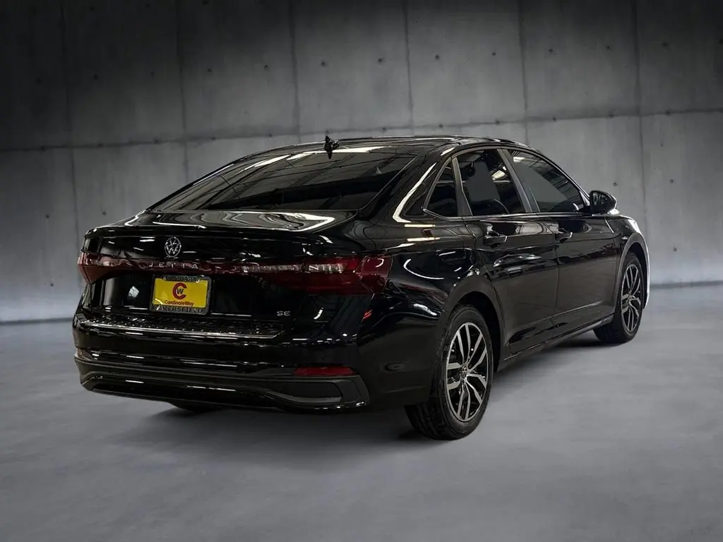 2026 Volkswagen Jetta 1.5T SE Auto SULEV photo 5