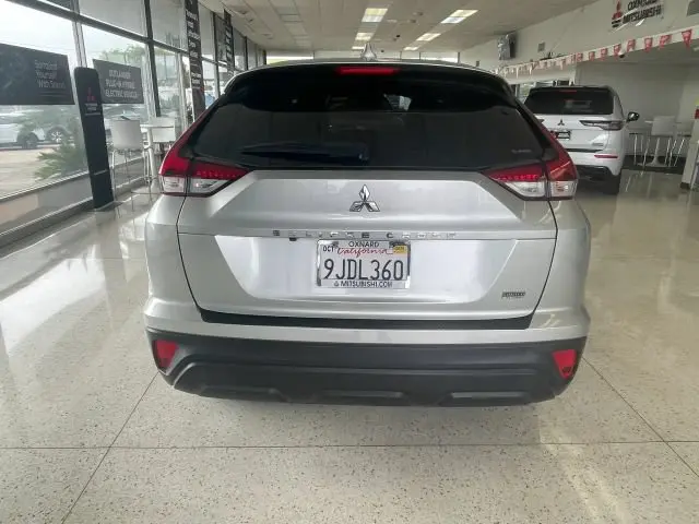 2024 Mitsubishi Eclipse Cross LE S-AWC photo 5