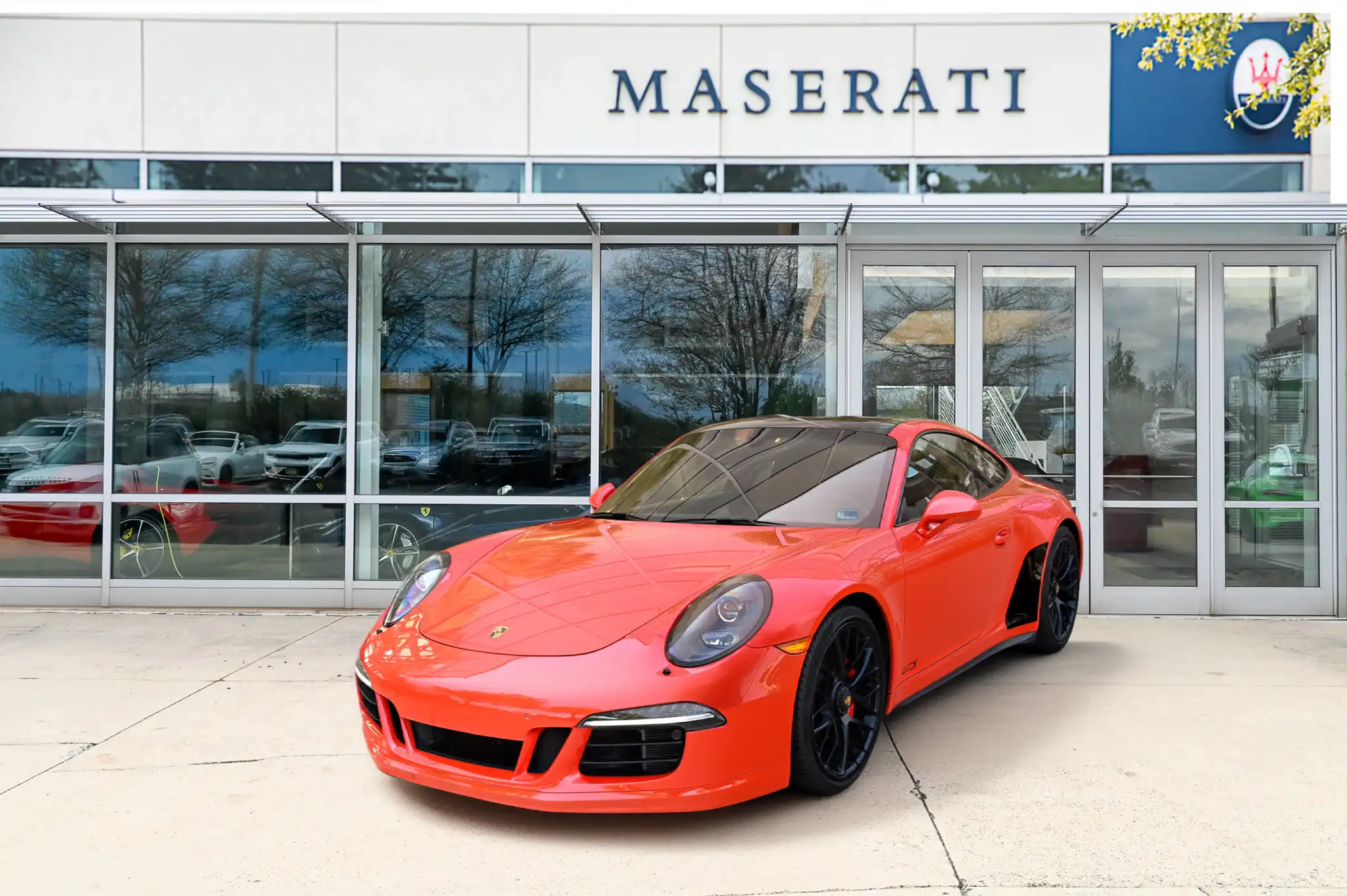 2016 Porsche 911 Carrera 4 GTS Coupe's photo