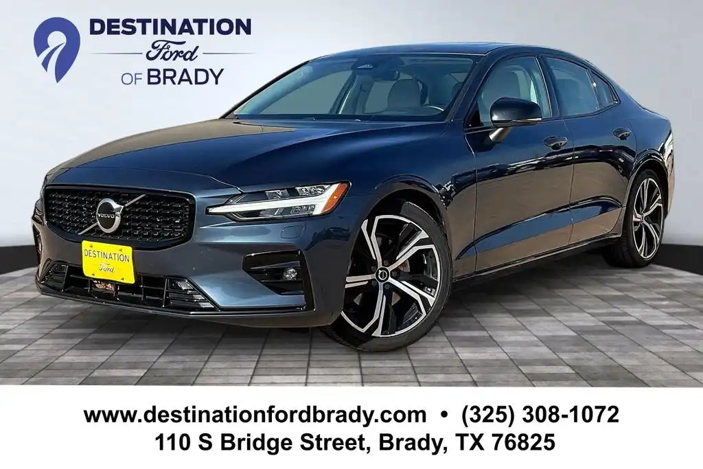 2024 Volvo S60 B5 Core Dark Theme's photo