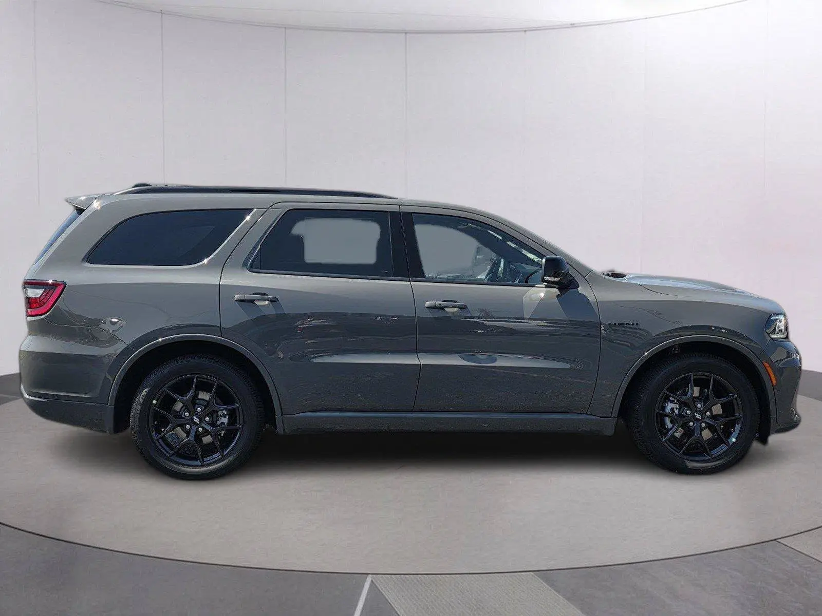 2027 Dodge Durango HEMI V8 GT AWD Plus photo 4