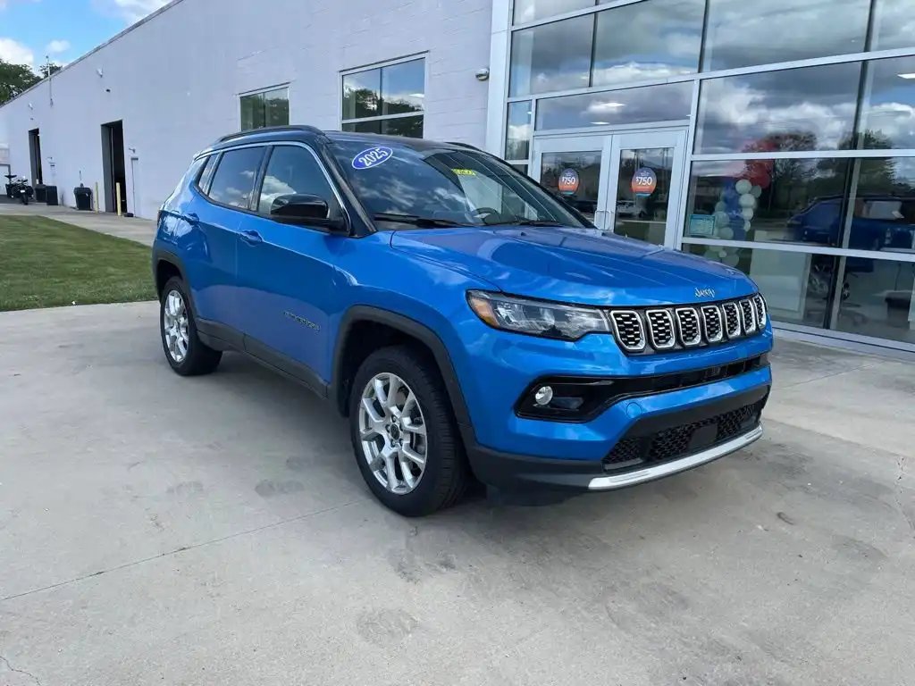 2025 Jeep Compass Limited 4X4's photo