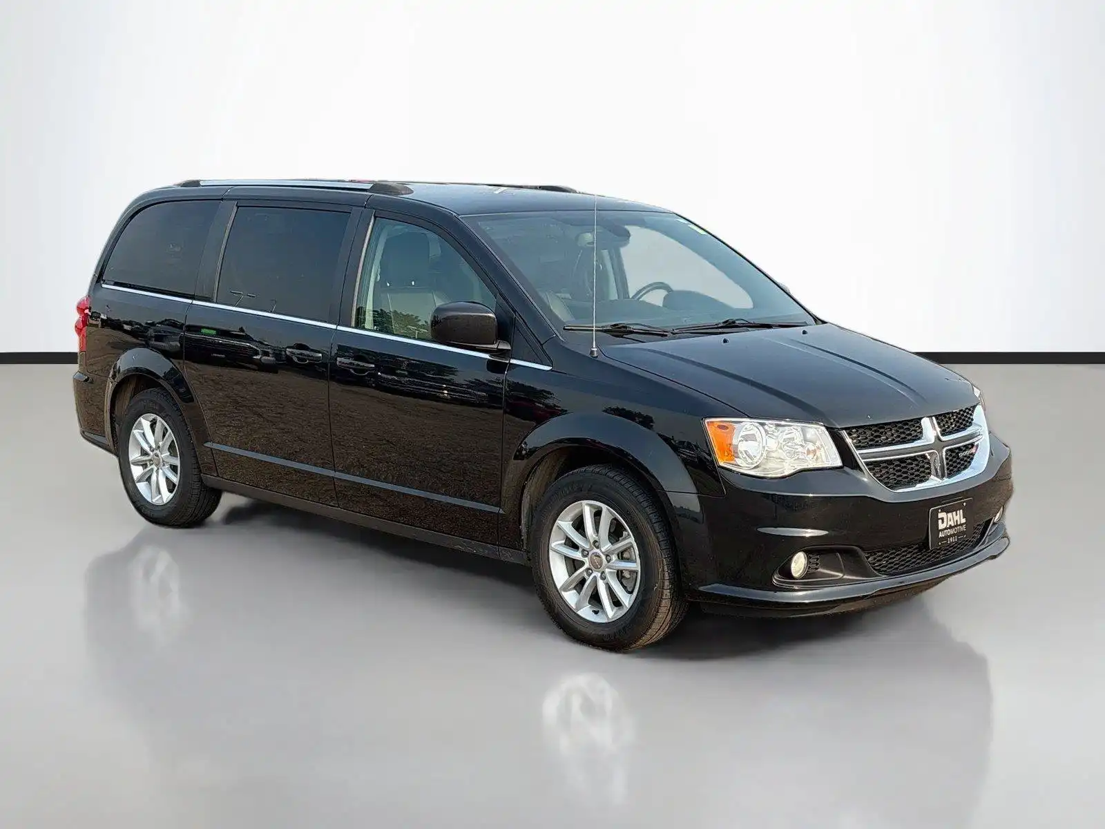 2018 Dodge Grand Caravan SXT's photo