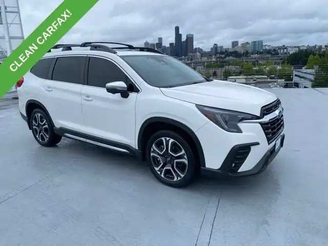 2023 Subaru Ascent Limited 7 Passenger's photo
