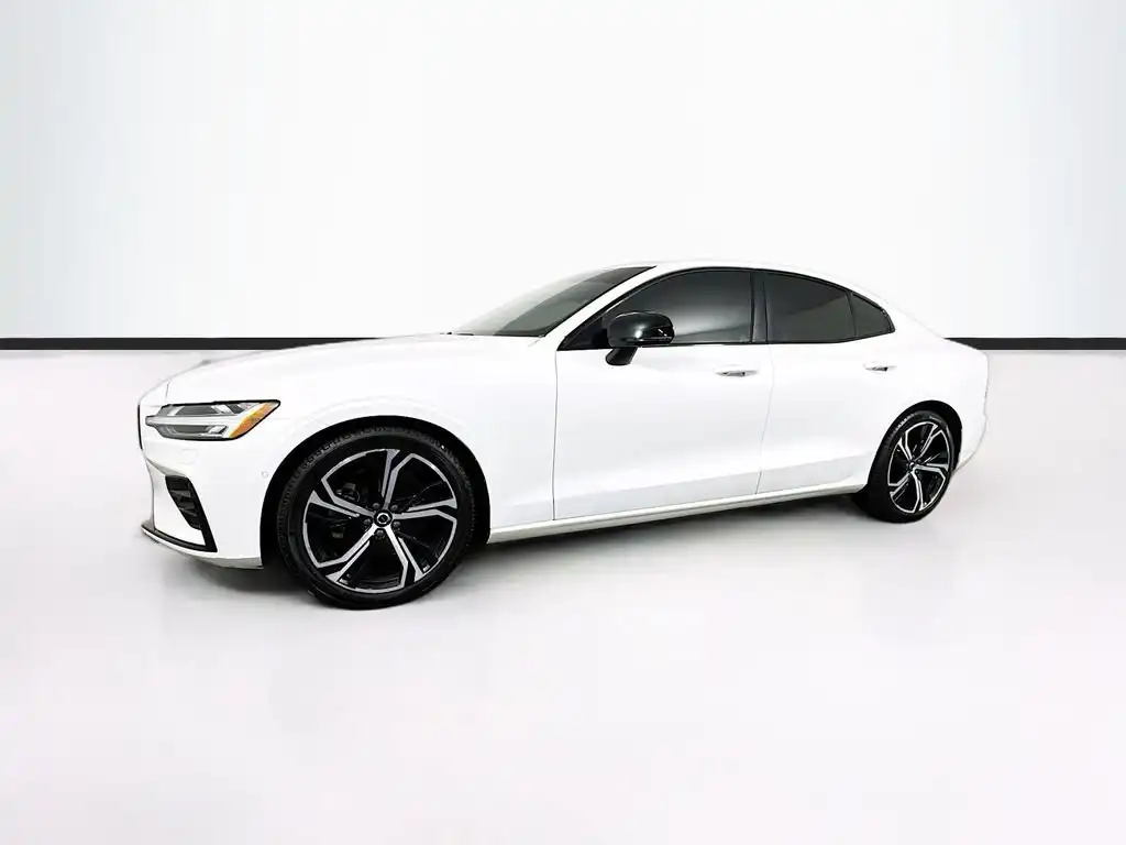 2024 Volvo S60 B5 Ultimate Dark Theme AWD's photo
