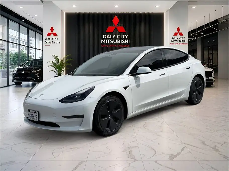 2023 Tesla Model 3 Base's photo
