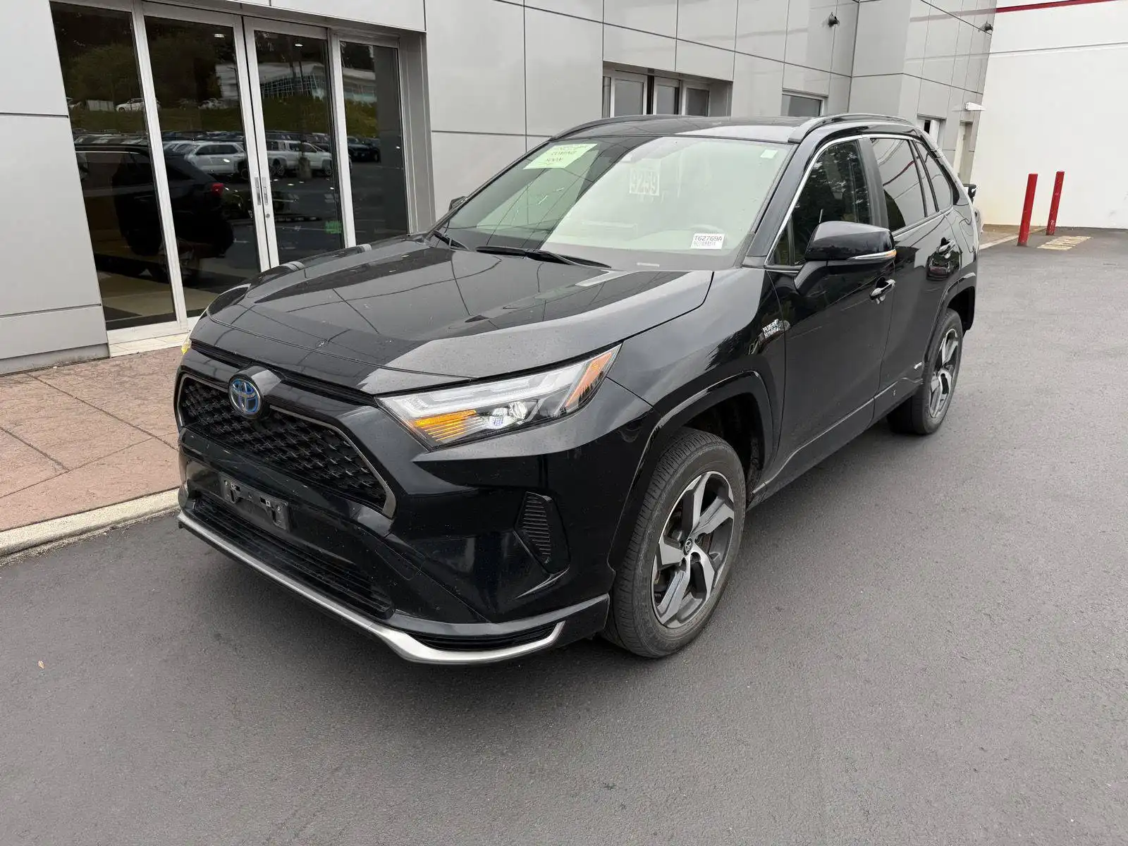 2023 Toyota RAV4 Prime SE AWD's photo