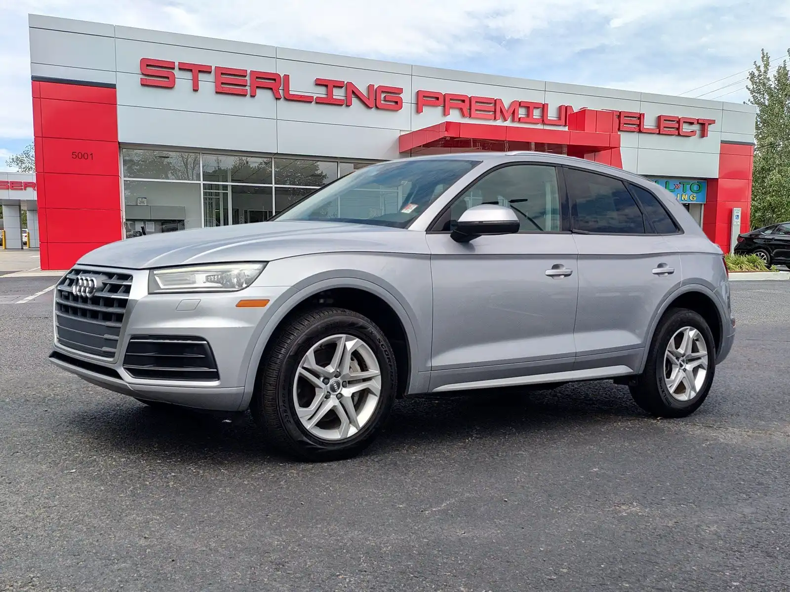 2018 Audi Q5 2.0T Premium quattro S tronic's photo