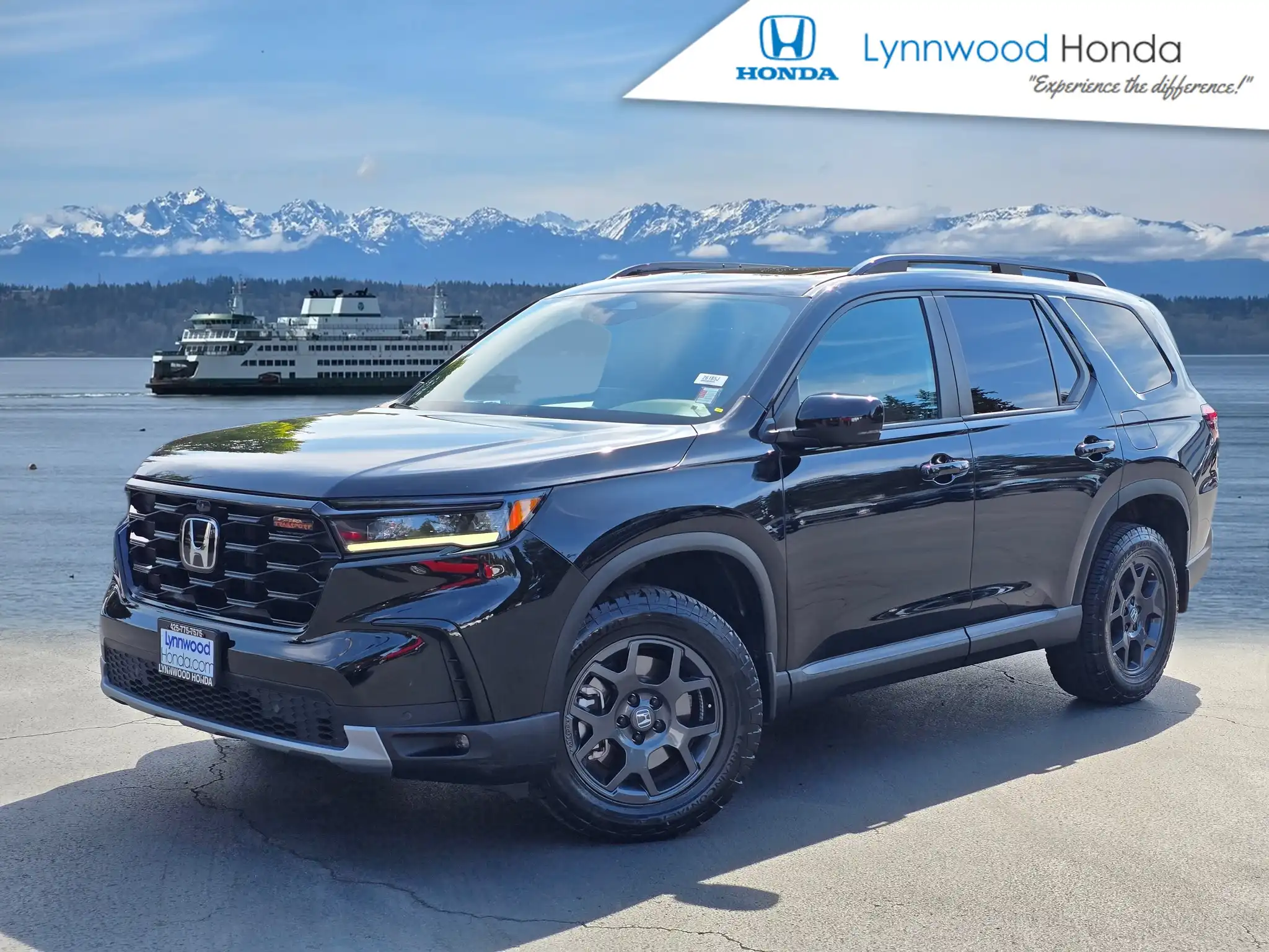 2025 Honda Pilot TrailSport AWD's photo