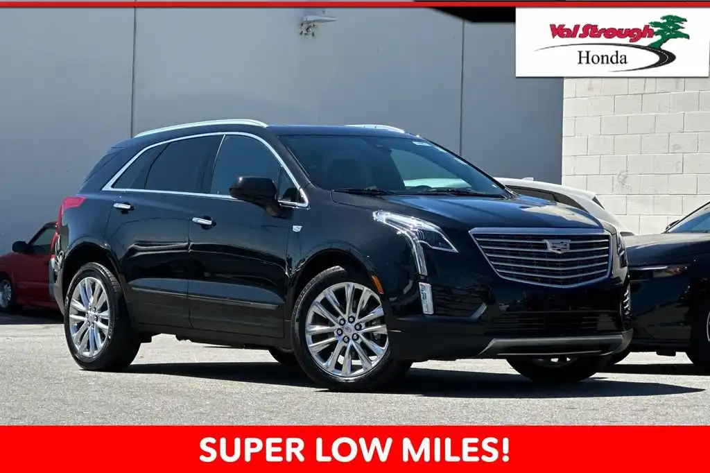 2018 Cadillac XT5 AWD Platinum's photo
