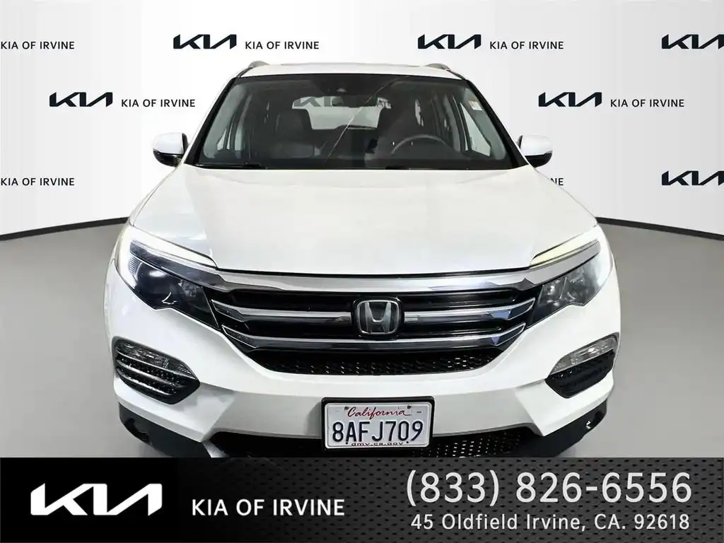 2017 Honda Pilot 4WD Elite's photo