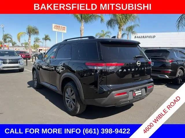 2025 Nissan Pathfinder SV 2WD photo 3
