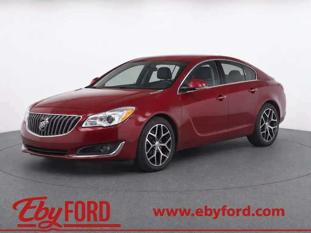 2017 Buick Regal Sport Touring's photo