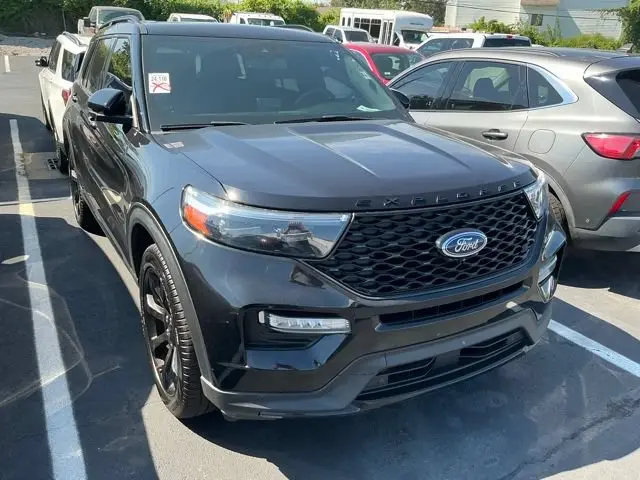 2024 Ford Explorer ST 4WD photo 4