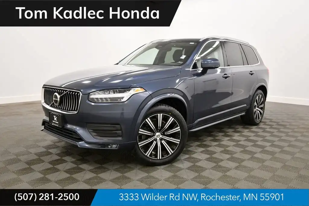 2023 Volvo XC90 B5 Core 4WD's photo
