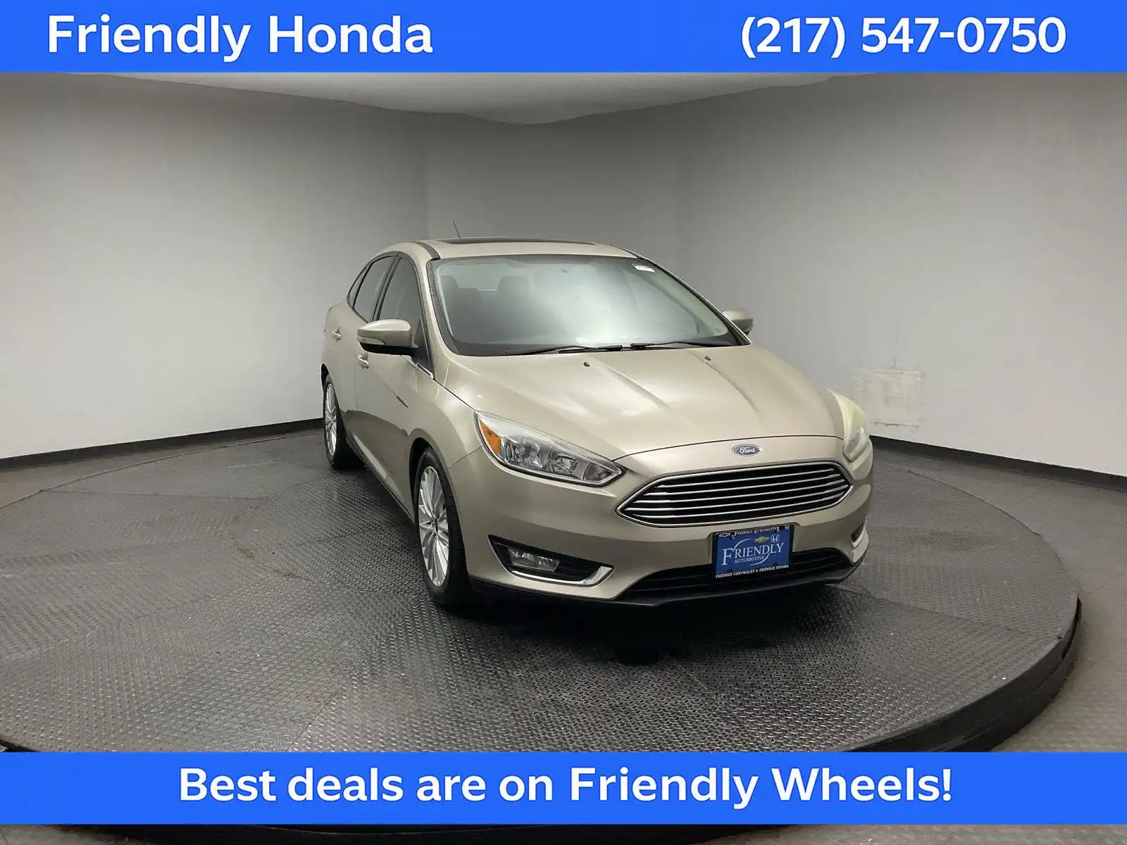 2017 Ford Focus Titanium Sedan's photo