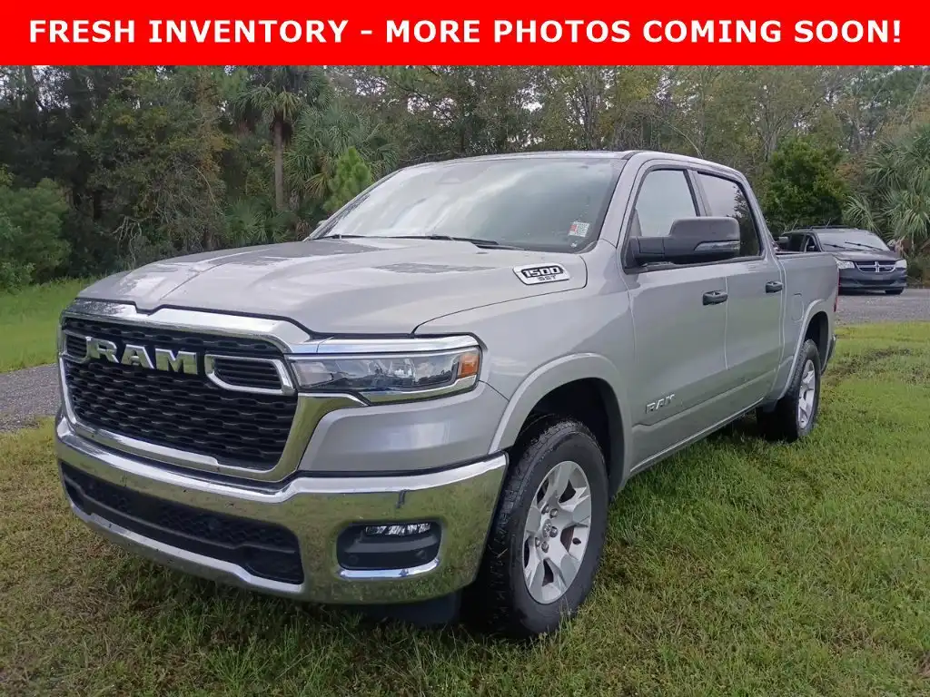 2025 RAM 1500 Big Horn/Lone Star 4WD Crew Cab 5'7's photo