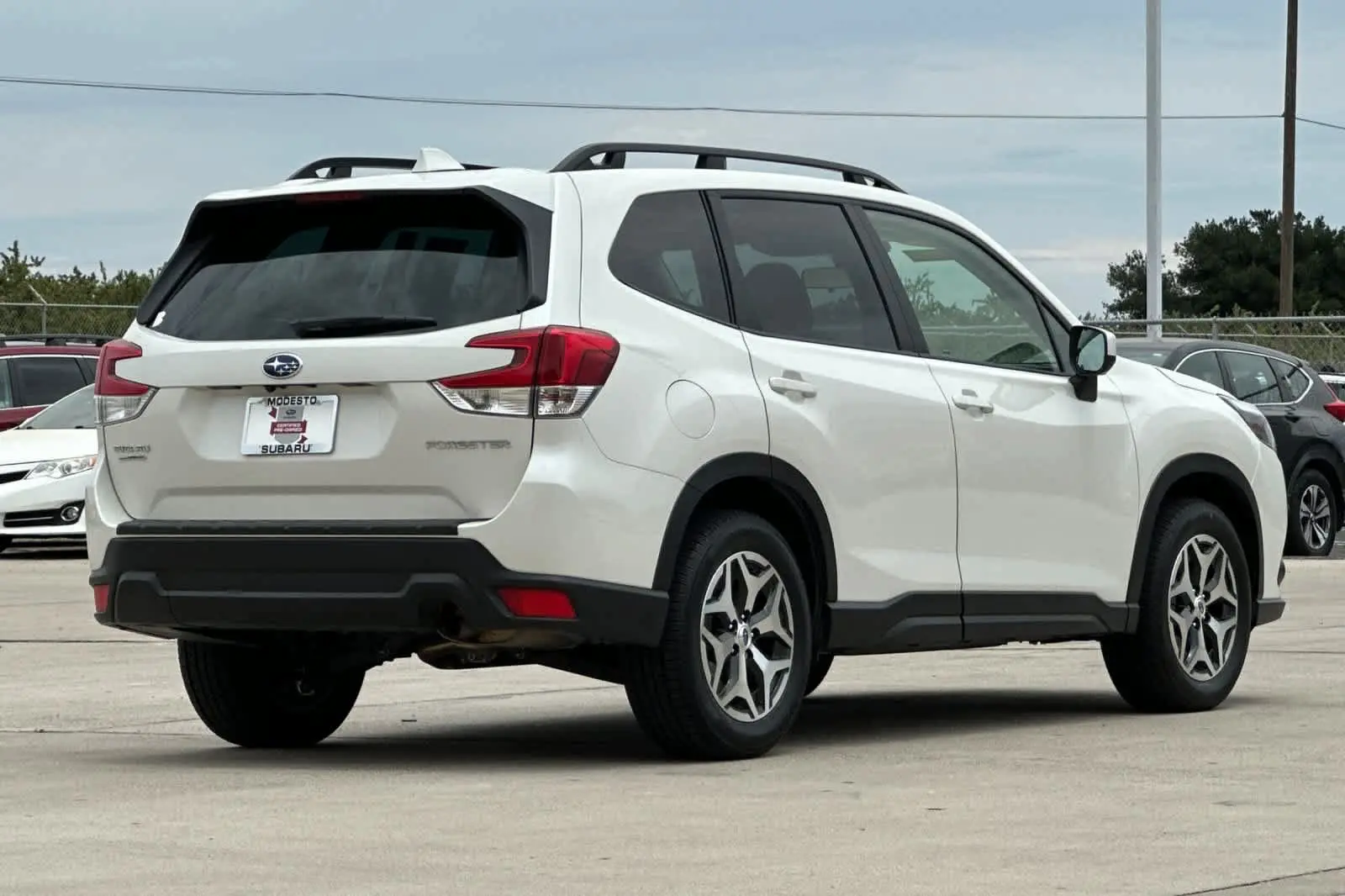 2023 Subaru Forester Premium photo 3