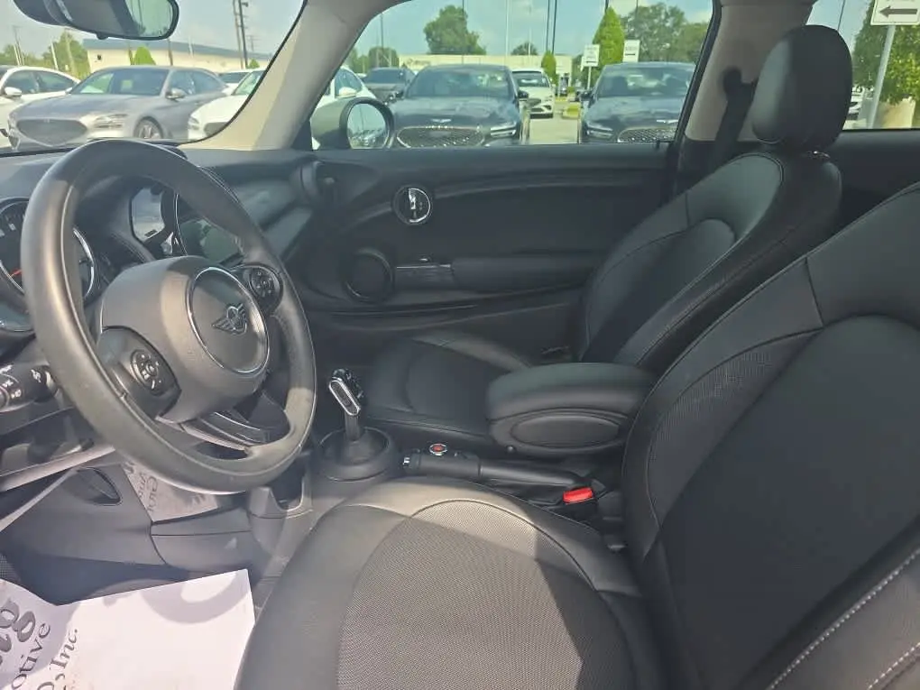 2020 MINI Hardtop Cooper photo 5