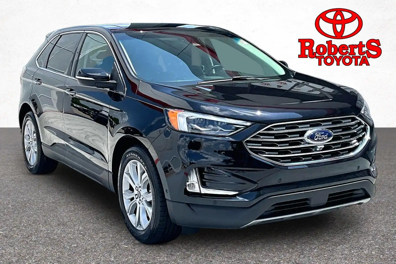 2019 Ford Edge Titanium AWD's photo