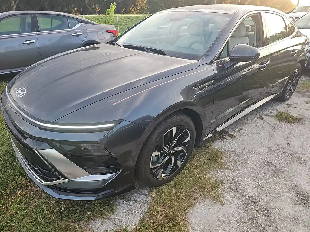 2024 Hyundai Sonata SEL's photo