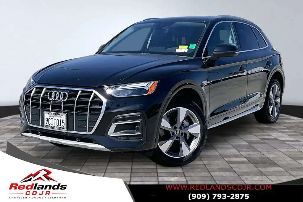 2022 Audi Q5 40 Premium Plus's photo