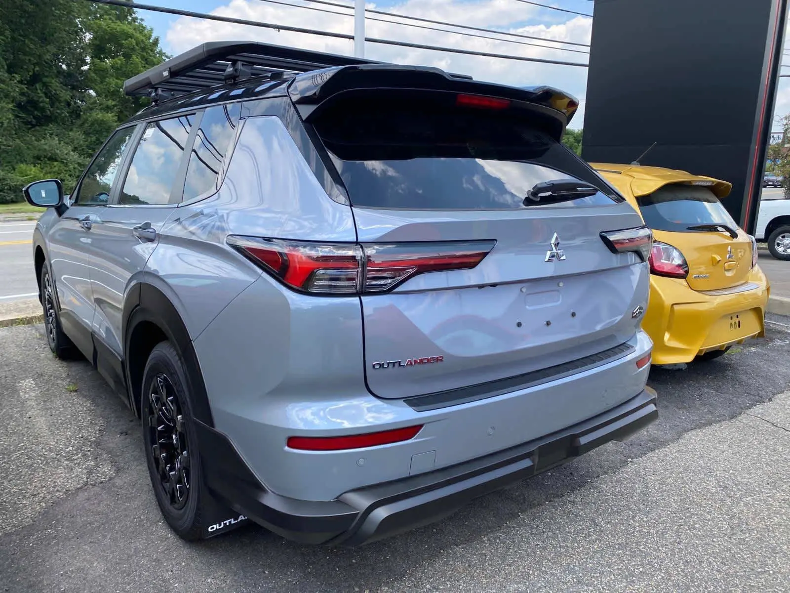 2025 Mitsubishi Outlander Trail Edition S-AWC photo 5