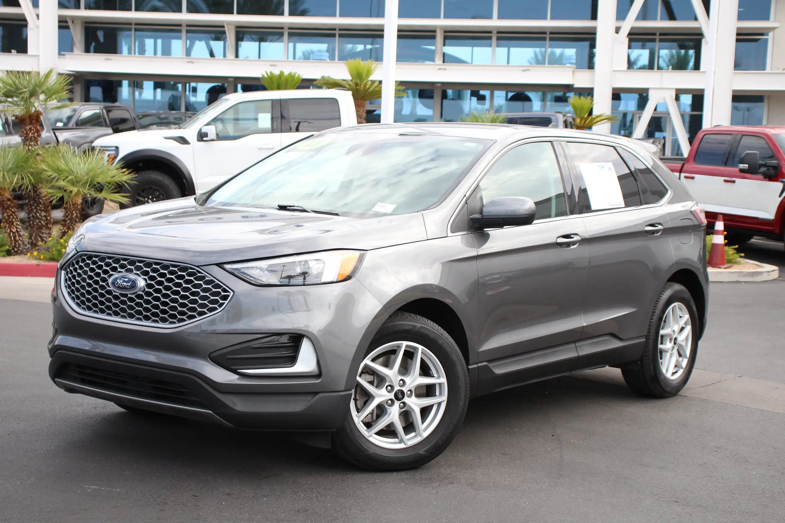 2023 Ford Edge SEL AWD's photo