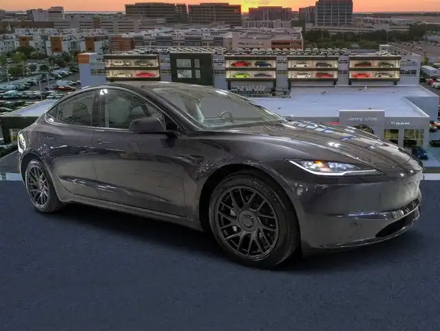 2025 Tesla Model 3 Long Range's photo