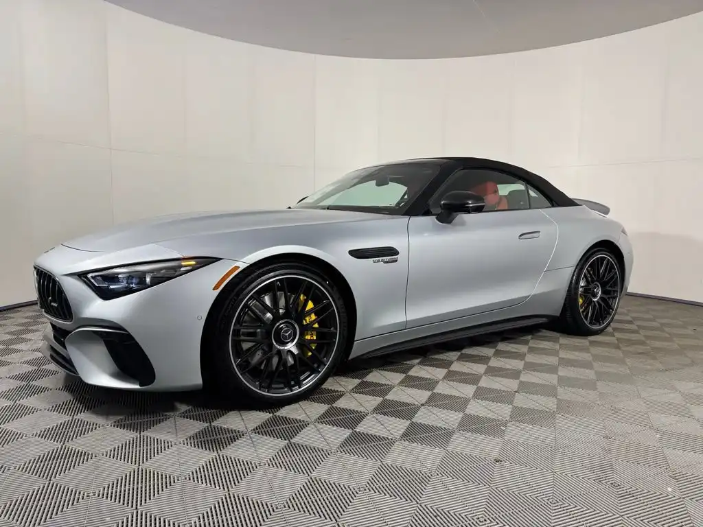 2026 Mercedes-Benz SL Mercedes-AMG SL 63 4MATIC+'s photo