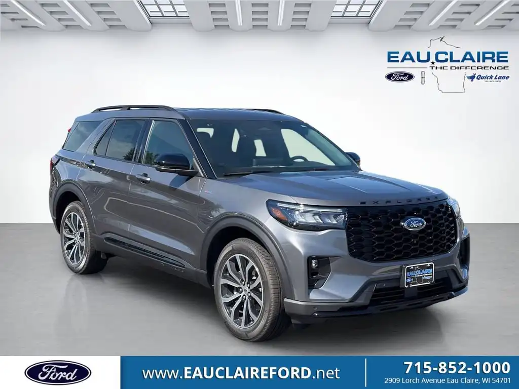 2026 Ford Explorer ST-Line 4WD's photo