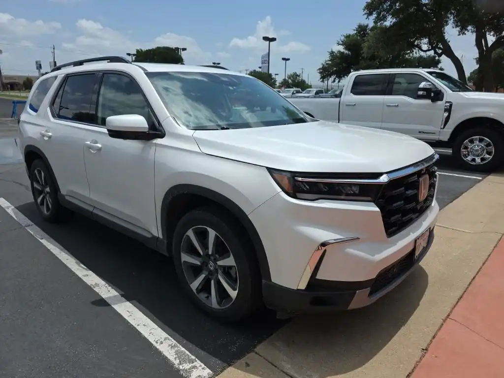 2024 Honda Pilot Elite AWD's photo